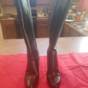 Steve Madden black leather high heeled boots size